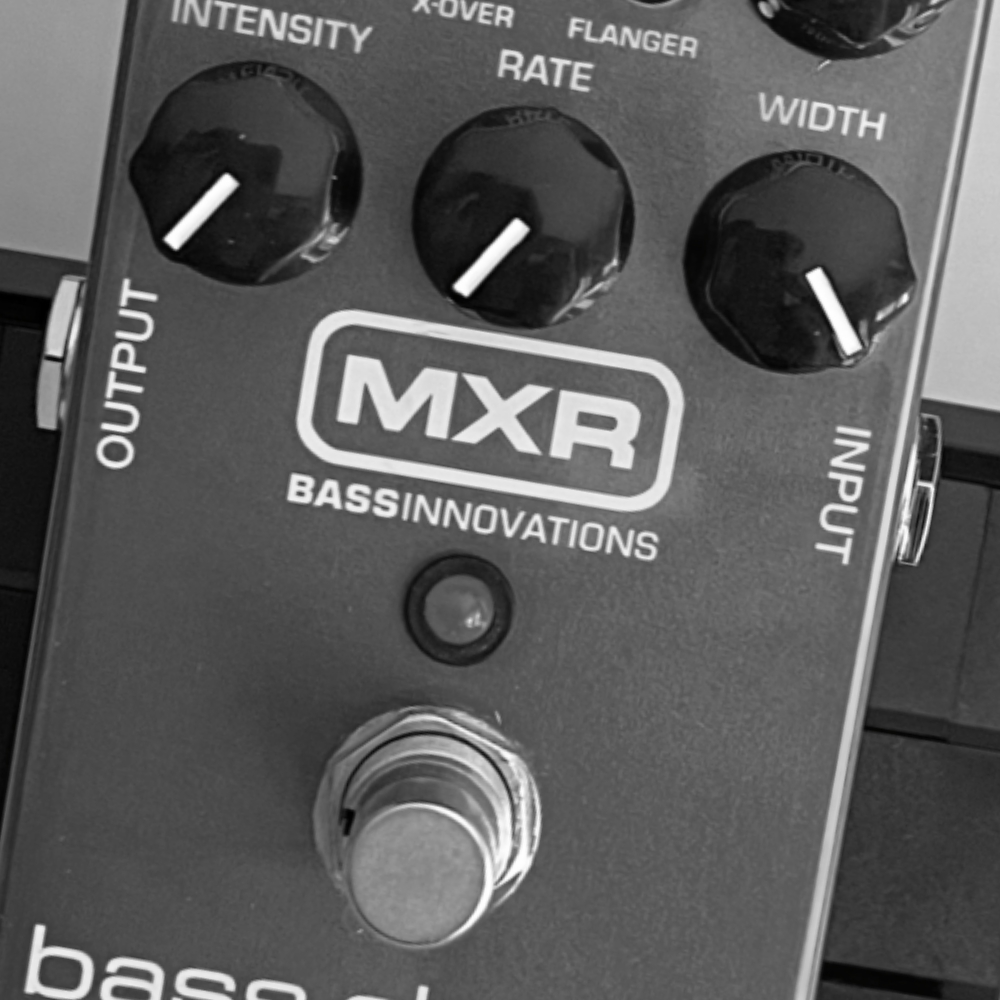 MXR M83 Bass Chorus Deluxe